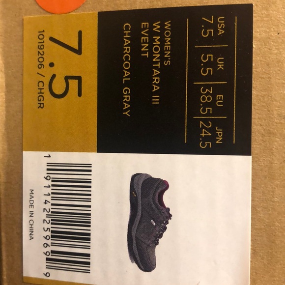 Shoes - Picture 3 of 3